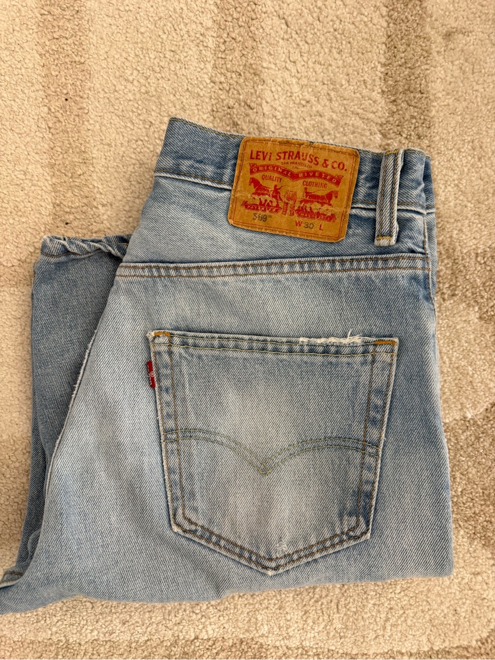 Light Blue Distressed LEVIS - Picture 2 of 3